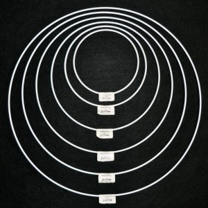 Kovový kruh na lapač snů, pr.35 cm, bílý